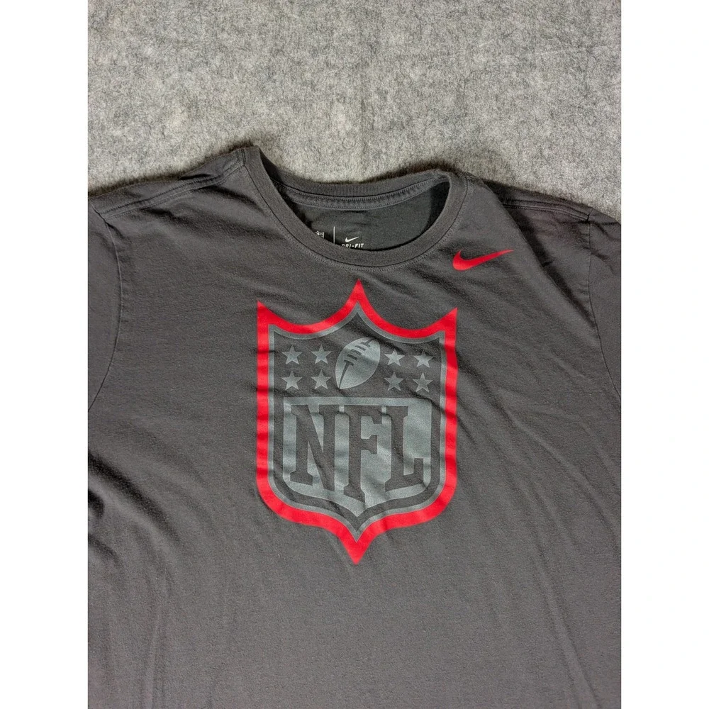Nike NFL Onfield Apparel Dri-FIT Short Sleeve Graphic T-Shirt Charcoal Grey Red
